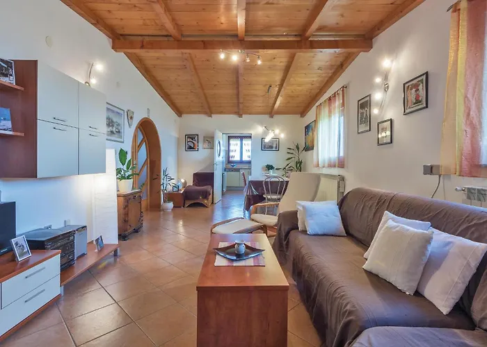Apartament Beautiful In Pula
