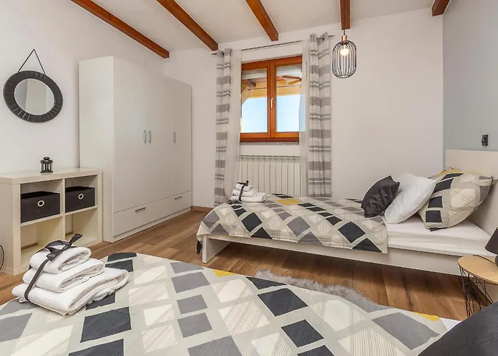 Beautiful In Apartament Pula